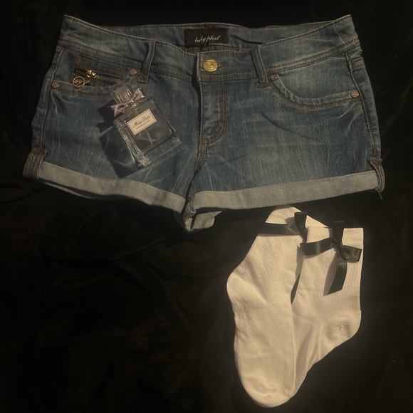 Y2K Baby phat size 7 shorts - Picture 1 of 6